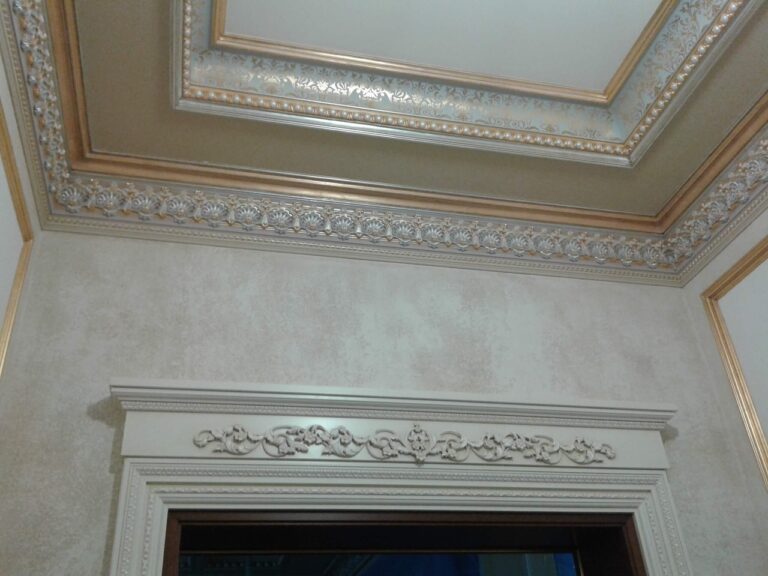 gilded cornice